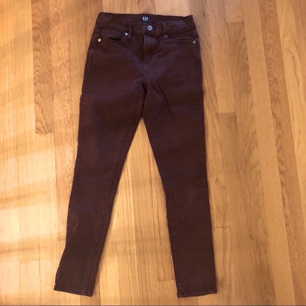 Like new! Gap skinny jeans